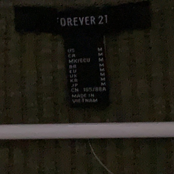 Brand- Forever21 - Picture 4 of 6